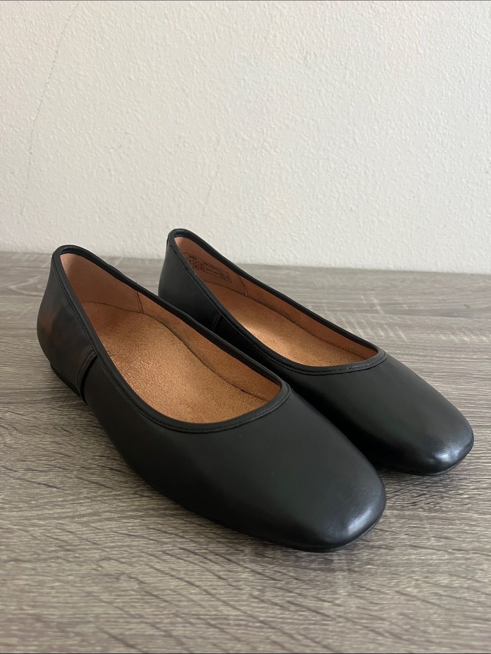 Vionic Orinda Ballet Flats Womens Black Leather Square Toe Comfort Shoes NIB 8.5